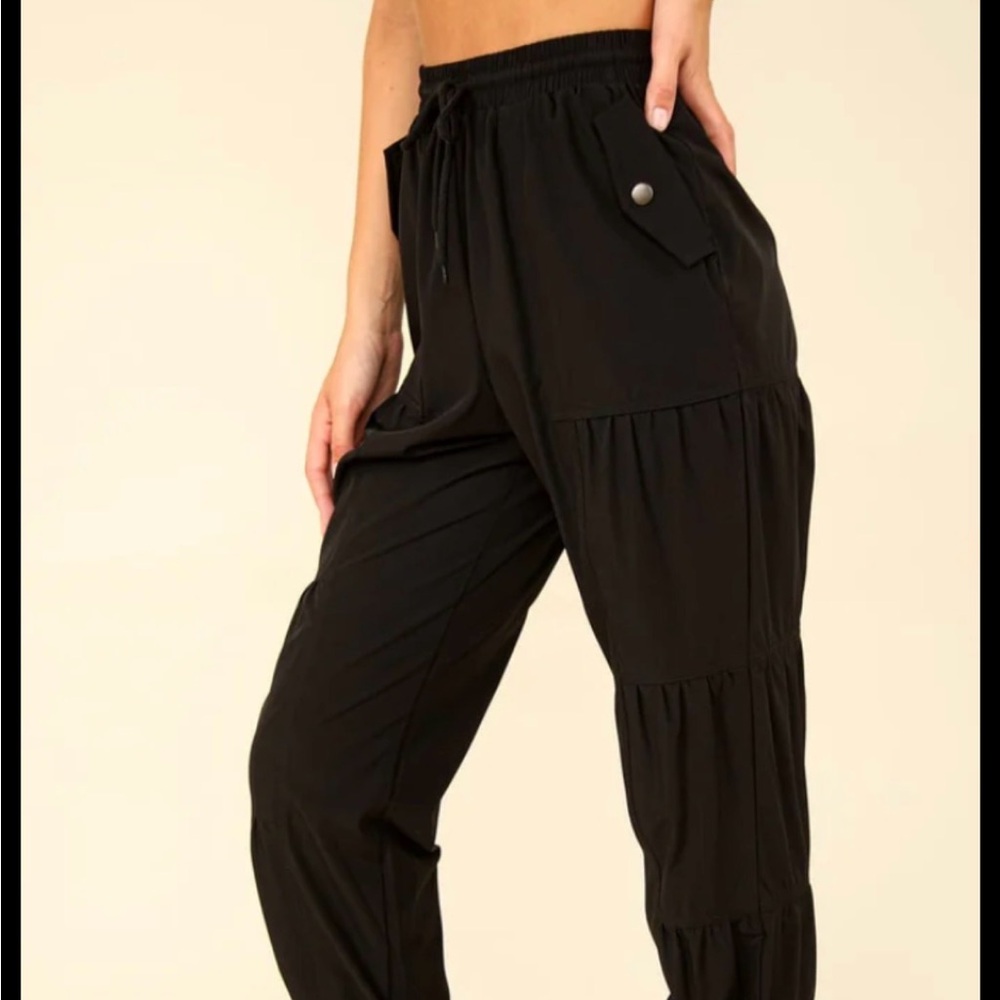 #465 TIERED NYLON JOGGER PANTS